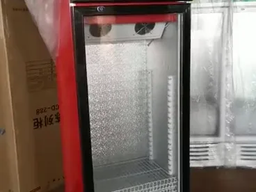 Inside of fan-cooled beer display cooler