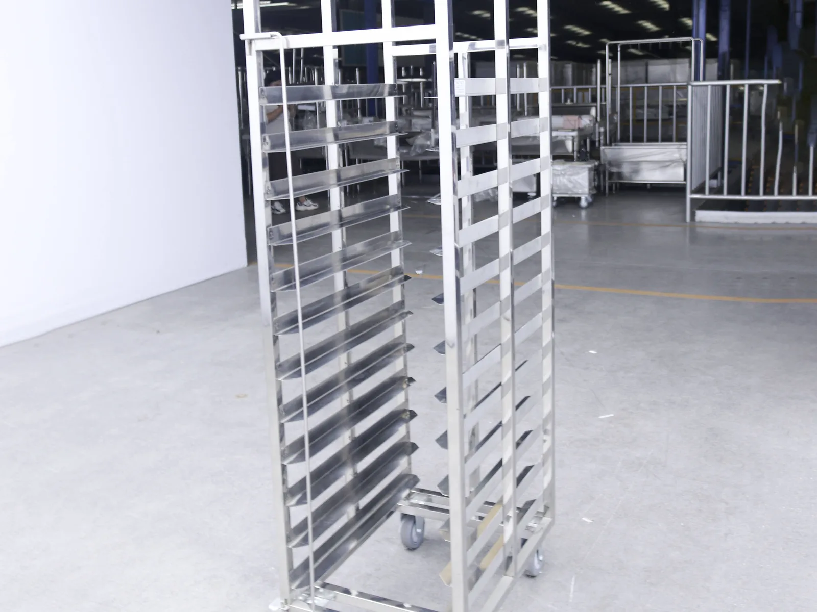 15-tier stainless steel bun pan rack 3
