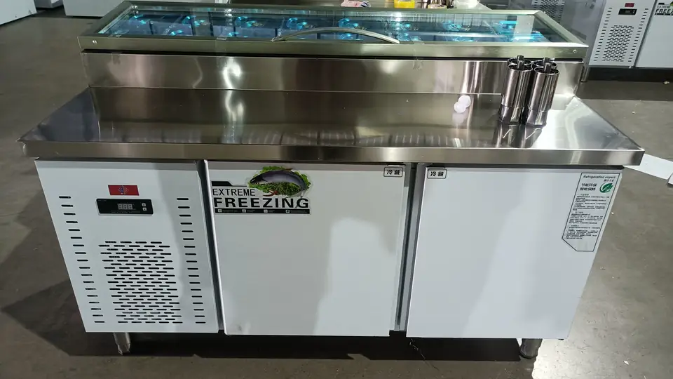 Full Kitchen commercial pizza prep table product demonstration