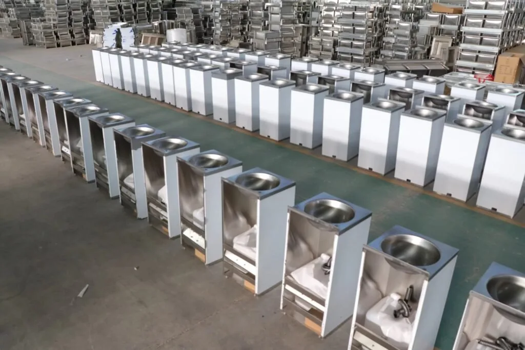 Stainless steel fabrication and polishing on the production line