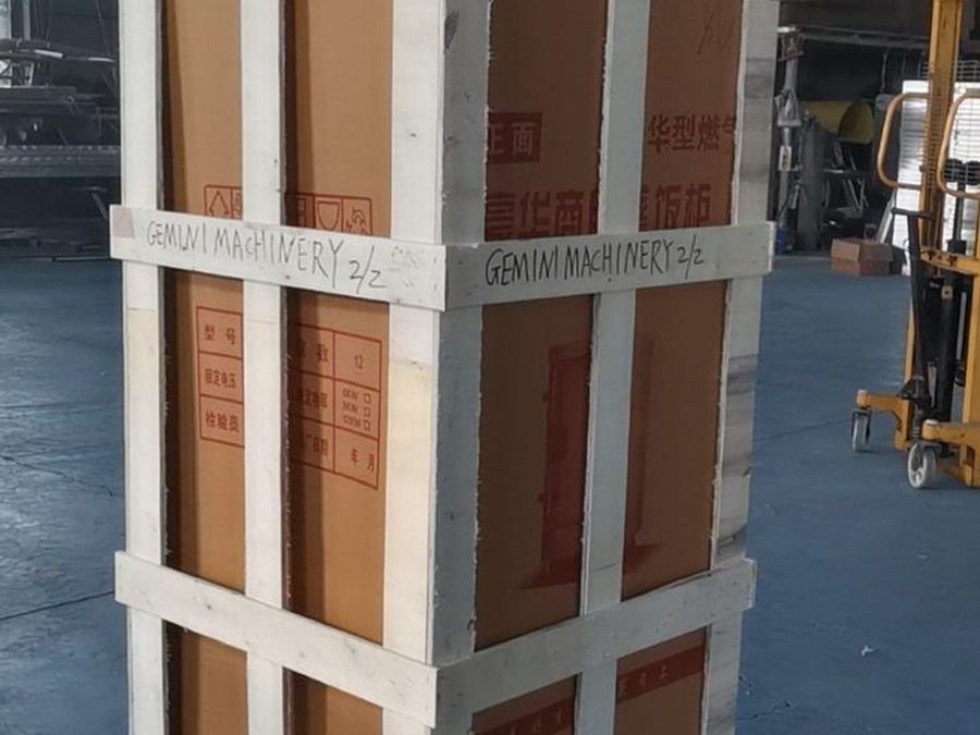 Single rice steamer packed inside an ISPM-15 plywood crate